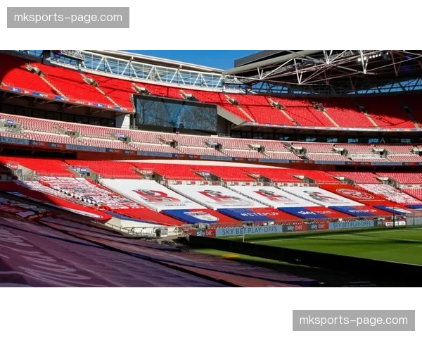 科隆11人伤停创纪录，后防线遭遇严重人员危机