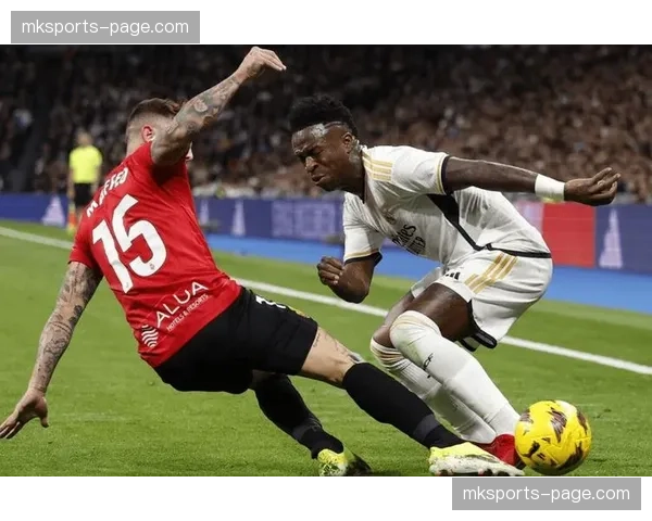 全场结束：马略卡1-0小胜加的斯，主队后卫打入制胜头球。