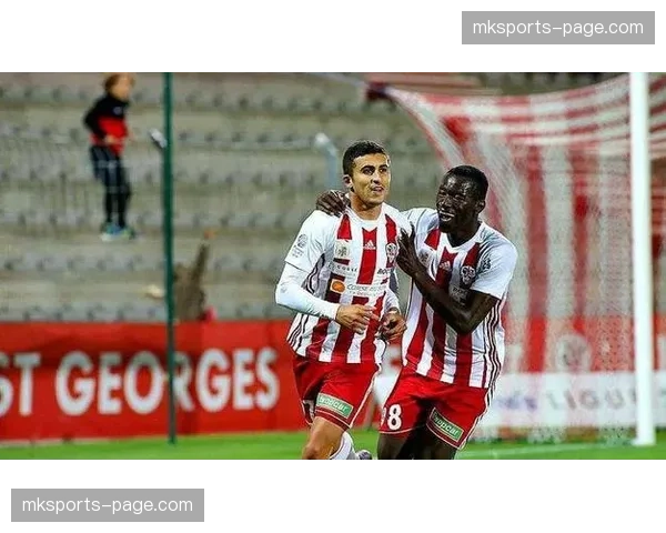 通讯：一场平局背后的胜利，欧塞尔青年军展现的压迫纪律